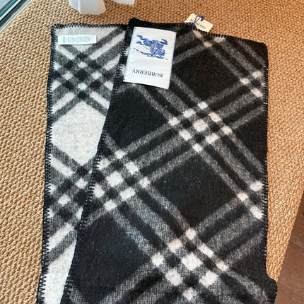 BURBERRY 26S SCARF 180CM IN CASHMERE 307285