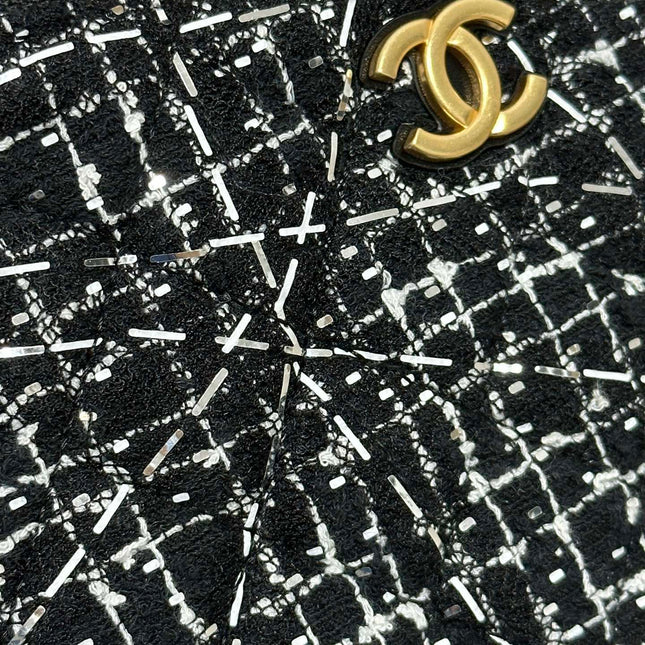 HOBO BAG 23 IN BLACK MIX WHITE TWEED GOLD HARDWARE