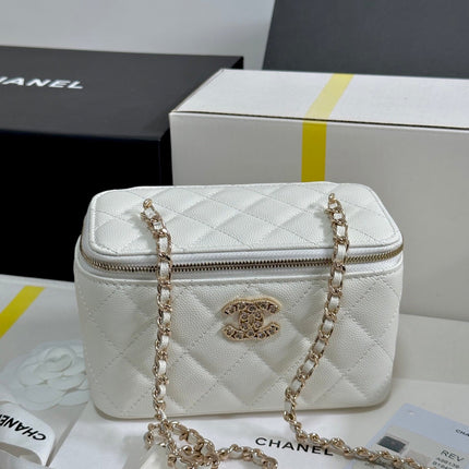 VANITY CASE 17 CRYSTAL STUDDED LOGO IN WHITE CALFSKIN GOLD HARDWARE