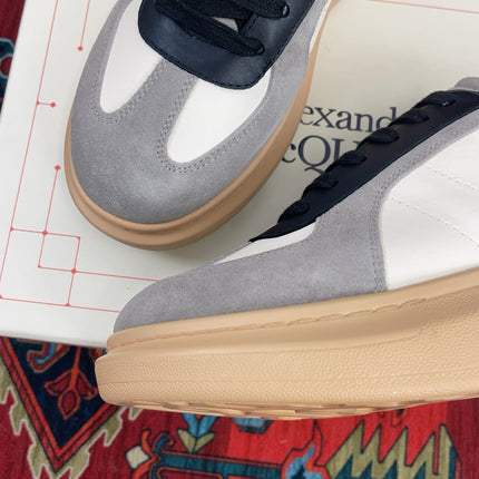 OVERSIZED RETRO SNEAKER IN WHITE BLACK GREY CALFSKIN