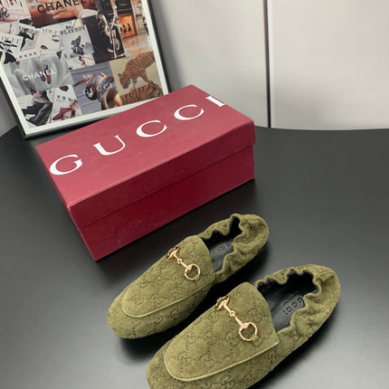 GUCCI 26S LOAFERS IN MOSS GREEN SUEDE WITH GOLD HARDWARE