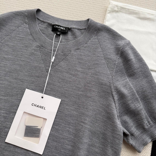 CHANEL 26S SHORT-SLEEVE KNIT TOP 917
