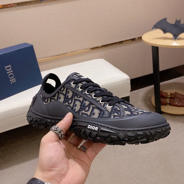 CD B28 LOW SHOES BLACK AND BEIGE JACQUARD