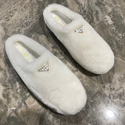 PRADA 26S SLIPPERS IN WHITE WOOL