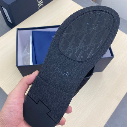 CD ALIAS SANDAL BLACK GRAINED CALFSKIN