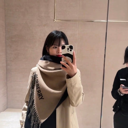 BURBERRY 25S SCARF 180 CM IN CASHMERE 938325