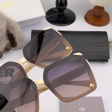 MONTAIGNE SUNGLASS D7191 IN ACETATE