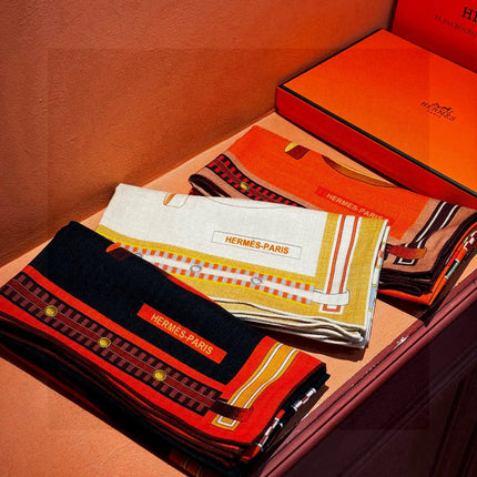 HERMES 25S SCARF 140 IN SILK AND CASHMERE 735809