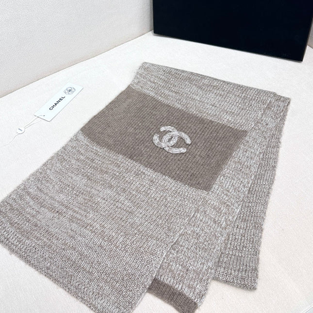 SCARF 180 CM IN KHAKI BROWN CASHMERE 389978