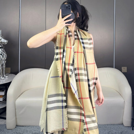 BURBERRY 26S SCARF 220CM IN CASHMERE SILK 303203