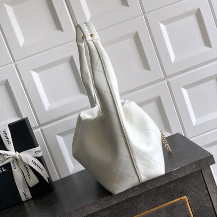 CC 26C LARGE HOBO BAG 29CM IN WHITE CALFSKIN GOLD HARDWARE