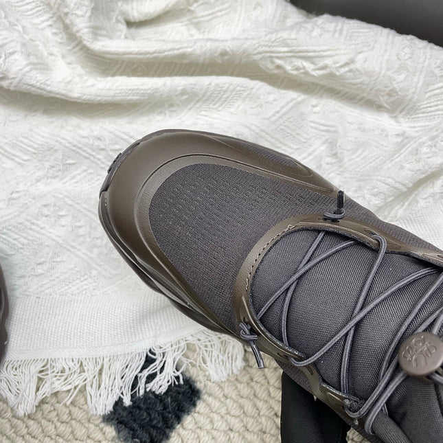 LOEWE 26S CLOUDSOLO SNEAKERS IN DARK BROWN RECYCLED POLYESTER