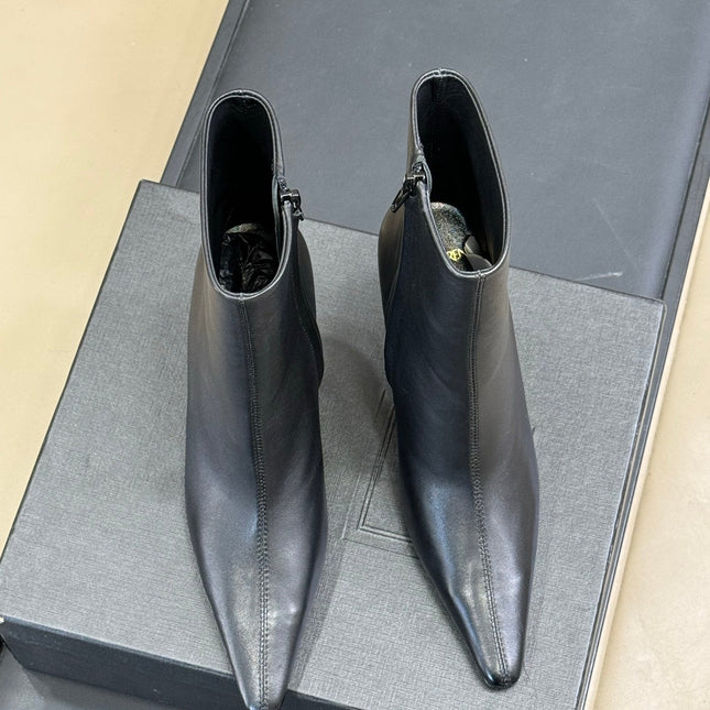 YSL 26S ZIPPERED HEELED BOOTS IN BLACK CALFSKIN