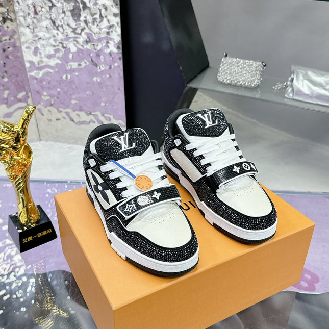 LV 26S TRAINER SNEAKERS IN BLACK WHITE CALFSKIN WITH RHINESTONE