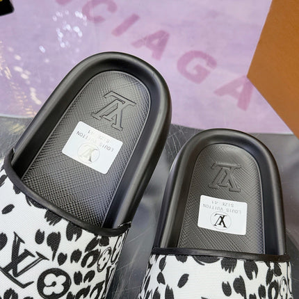 LV 26S SLIDE SANDALS IN WHITE BLACK CALFSKIN AND CANVAS