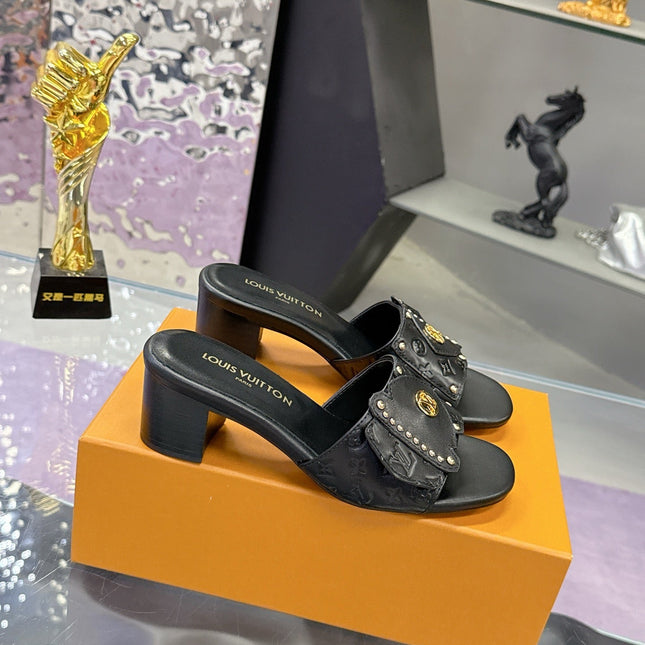 LV 26S BLOCK HEEL MULE SANDALS IN BLACK EMBOSSED CALFSKIN GOLD HARDWARE