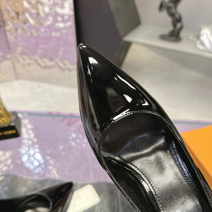 LV 26S POINTED TOE PUMPS 85MM IN BLACK PATENT CALFSKIN