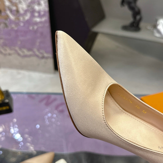 LV 26S POINTED TOE PUMPS 85MM IN NUDE BEIGE SATIN