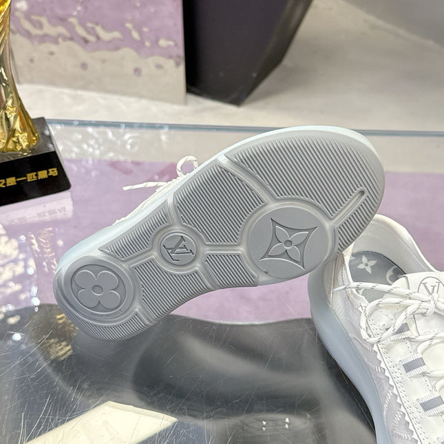 LV 26S SKATE SNEAKERS IN WHITE MESH TRANSLUCENT SOLE