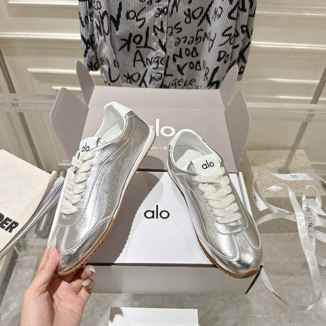 ALO 25S SUNSET SNEAKER IN SILVER LAMBSKIN