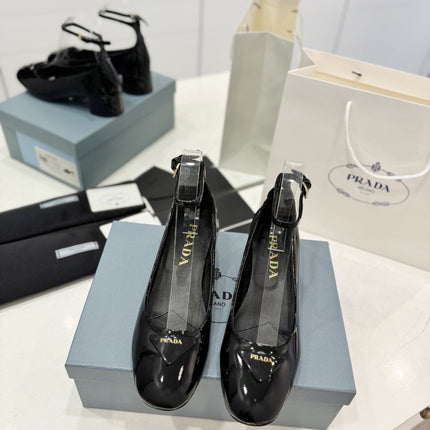 Pra Pumps 40 Square Sole Black Patent Leather