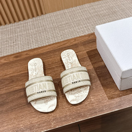 DIOR 26S SLIDE SANDALS IN BEIGE TOILE DE JOUY LOGO