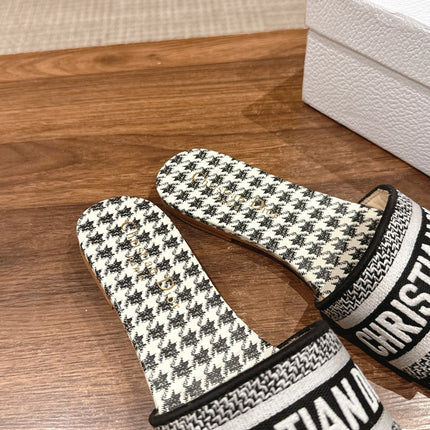 DIOR 26S D-CLUB FLAT SLIDES IN BLACK AND WHITE HOUNDSTOOTH