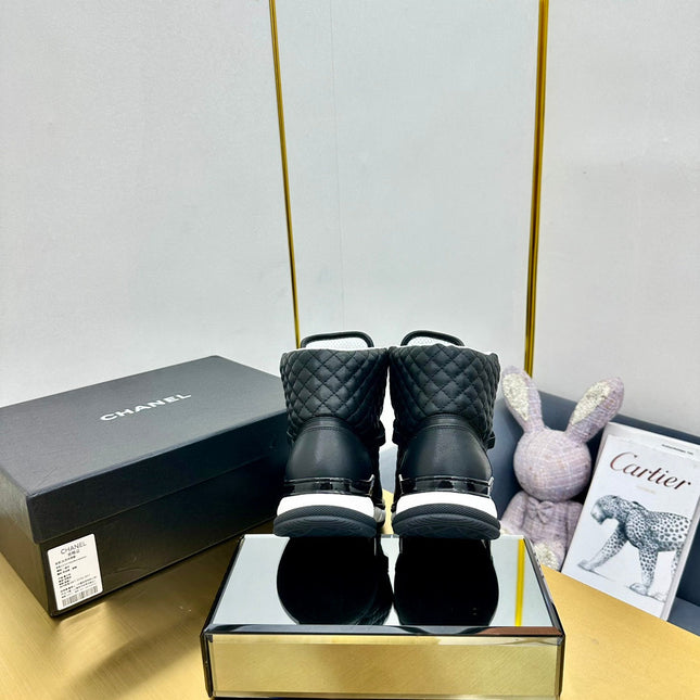 ATHLETIC SHOES IN BLACK CALFSKIN