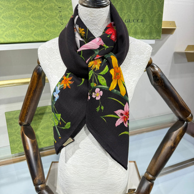 GUCCI 25S SCARF 140 IN CASHMERE 636339