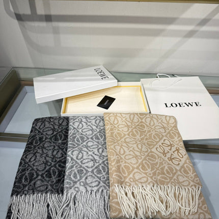 LOEWE 25S SCARF 180 IN CASHMERE WOOL 706573