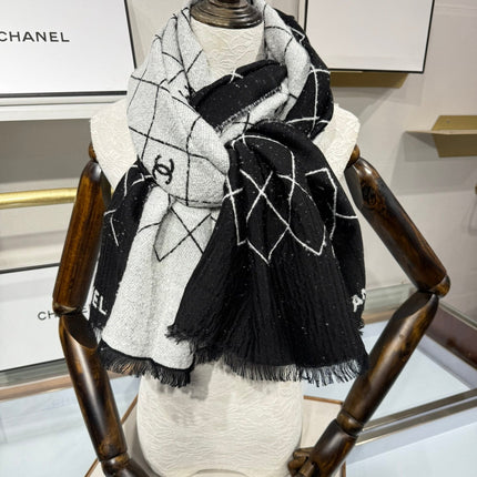 CHANEL 25S SCARF 195 IN CASHMERE 880355