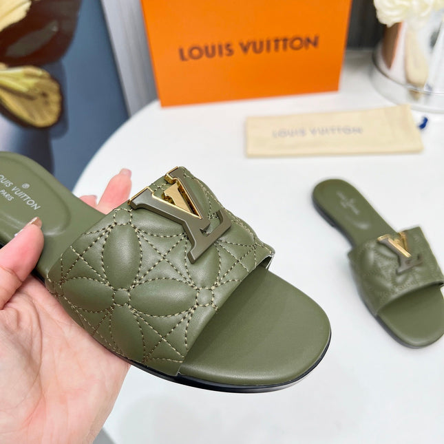 LV 26S MARE FLAT MULES IN MOSS GREEN CALFSKIN