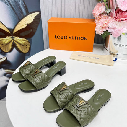LV 26S MARE FLAT MULES IN MOSS GREEN CALFSKIN