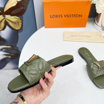 LV 26S MARE FLAT MULES IN MOSS GREEN CALFSKIN