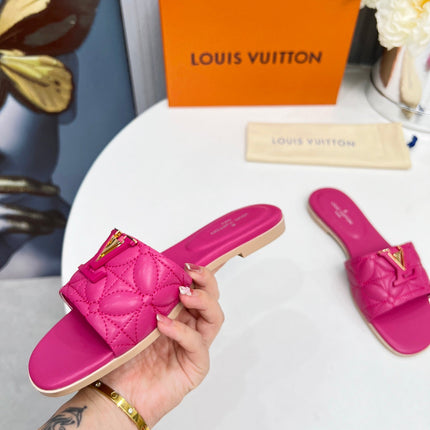 LV 26S MARE FLAT MULES IN PINK CALFSKIN