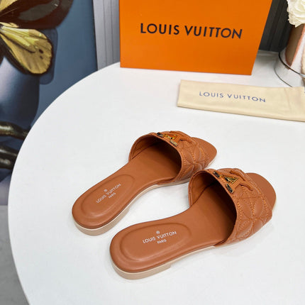 LV 26S MARE FLAT MULES IN BROWN CALFSKIN