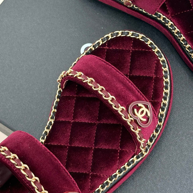 FLAT CHAIN HEART SANDAL IN PLUM PURPLE VELVET