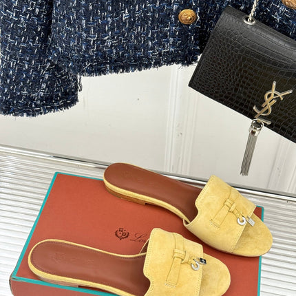 FLAT SANDALS IN YELLOW SUEDE AND LAMBSKIN