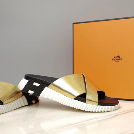 HM INFRA SANDAL GOLD METALLIC LAMBSKIN