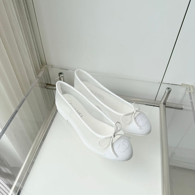 CHANEL 26S BALLET FLATS IN WHITE MESH TOE CAP AND BOW