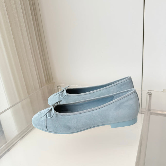 CHANEL 26S BALLET FLATS IN LIGHT BLUE SUEDE WITH BOW