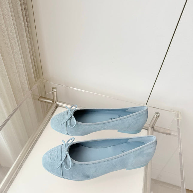 CHANEL 26S BALLET FLATS IN LIGHT BLUE SUEDE WITH BOW