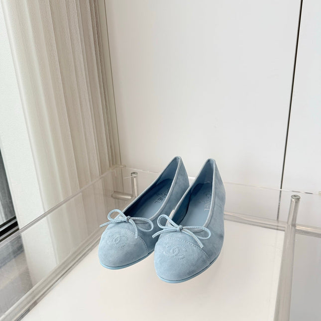 CHANEL 26S BALLET FLATS IN LIGHT BLUE SUEDE WITH BOW