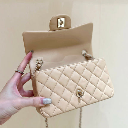 CHANEL 25S FLAP BAG 20 CM IN LIGHT BEIGE LAMBSKIN WITH GOLD HARDWARE