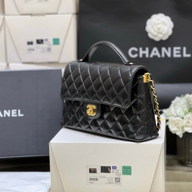 QUILTED FLAP BAG WITH HANDLE 26 IN BLACK LAMBSKIN GOLD PLATED METAL