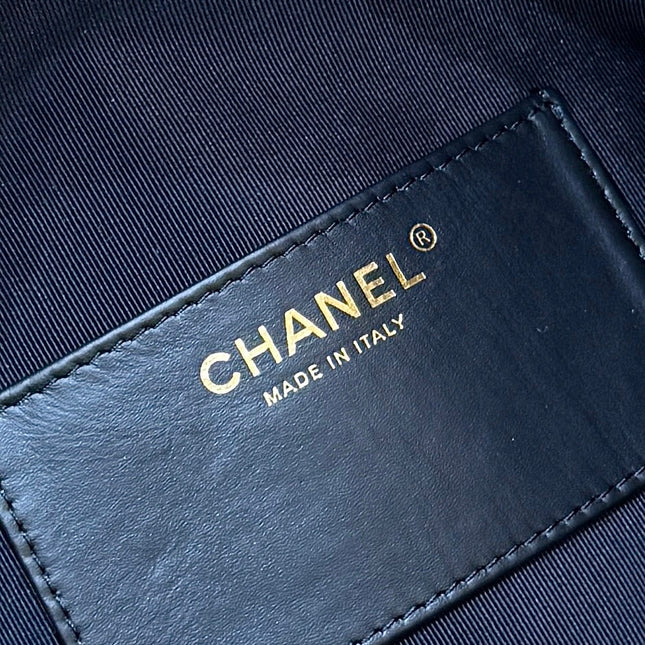 CC 25 HANDBAG 40 IN BLACK SUEDE GOLD HARDWARE