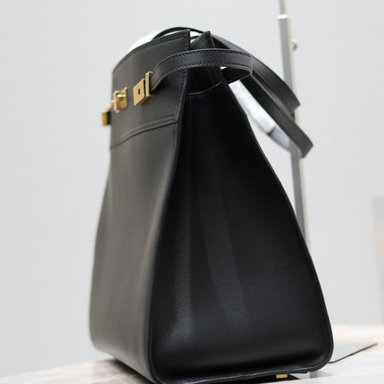 MANHATTAN SHOPPING BAG 40 IN BLACK SMOOTH LAMBSKIN GOLD BUCKLE