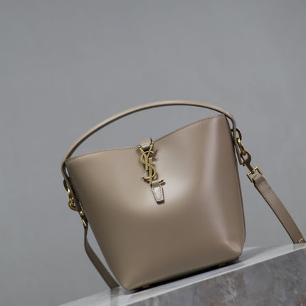 YSL 25S LE 37 BUCKET 20 IN BEIGE CALFSKIN GOLD HARDWARE