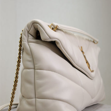 YSL 25S LOULOU PUFFER GM 35 IN BLANC VINTAGE CALFSKIN GOLD HARDWARE