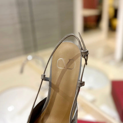 VALENTINO 26S SLINGBACK IN LIGHT GREY PATENT CALFSKIN
